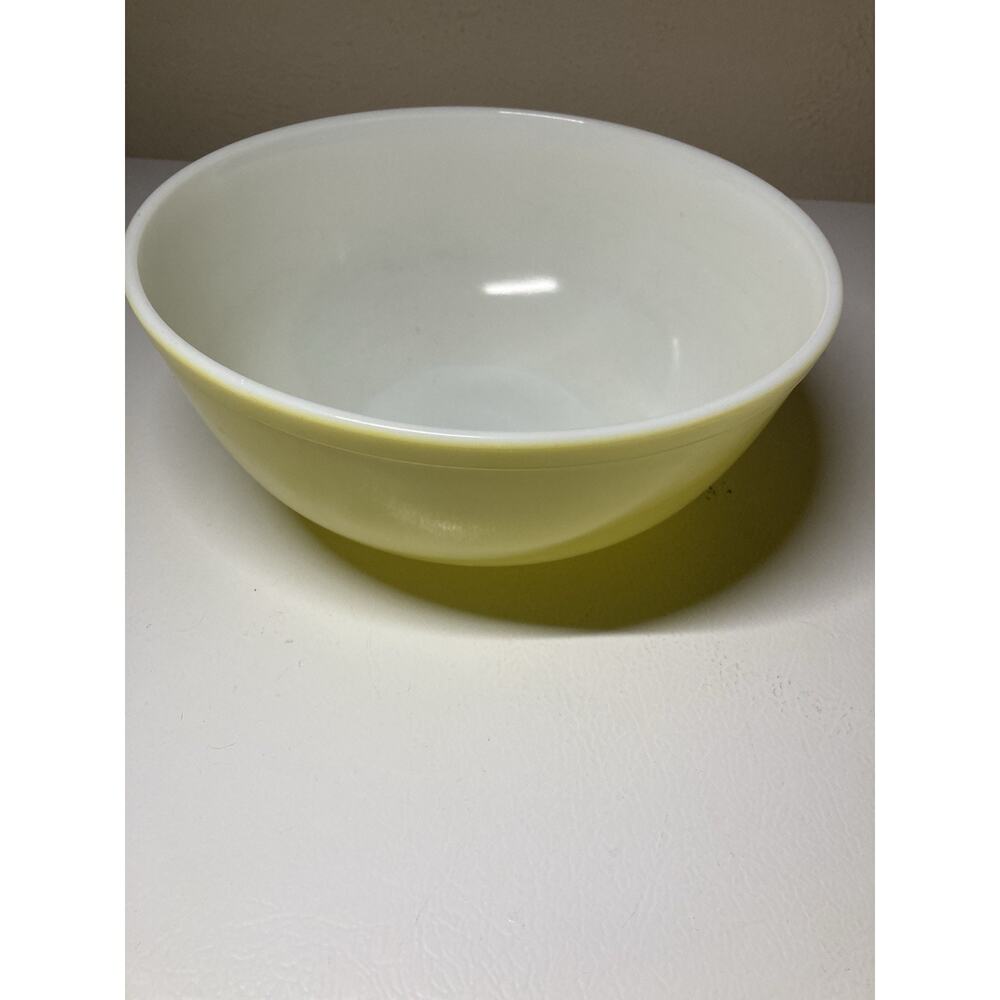 Vintage Pyrex Primary Color Yellow Vintage Nesting Mixing Bowl 4 Qt Large